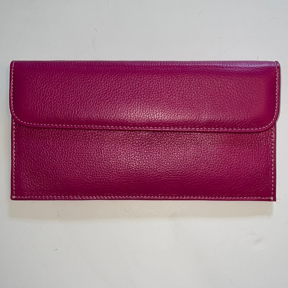 Raika magenta pebbled leather travel pouch w/matching passport cover– NIB - Picture 2 of 12